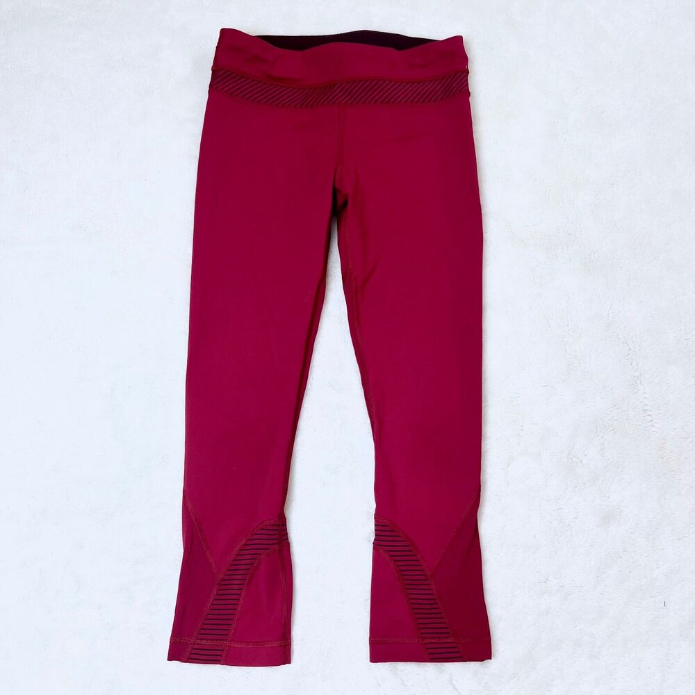 Lululemon Run Inspire Crop II Leggings Bumble Berry Hyper Stripe Bordeaux Size 4